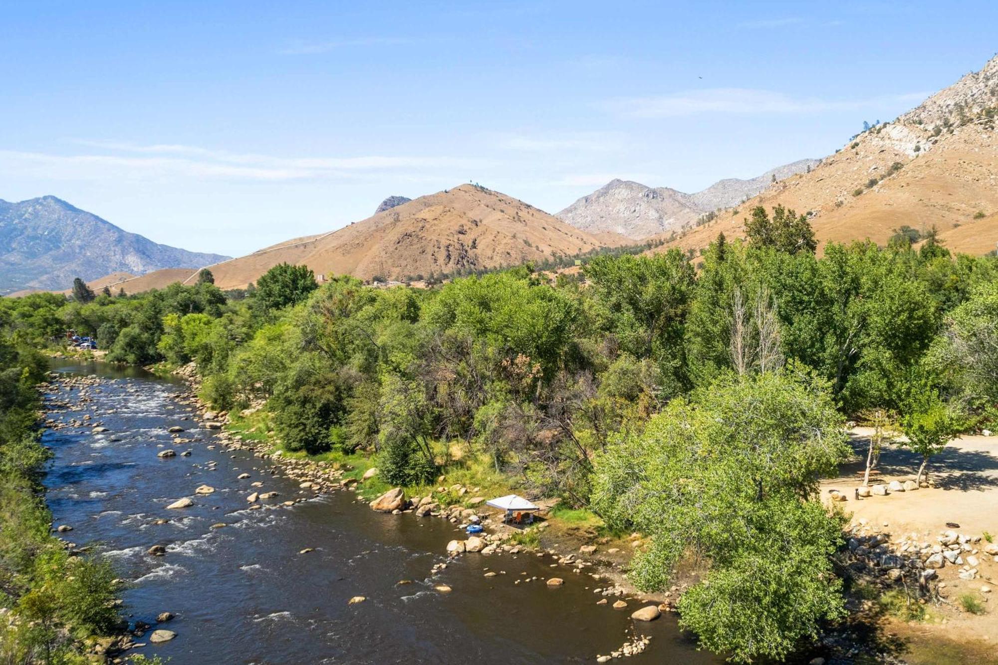 Deluxe Little 2 Min Stroll To Kern River Ferienhaus