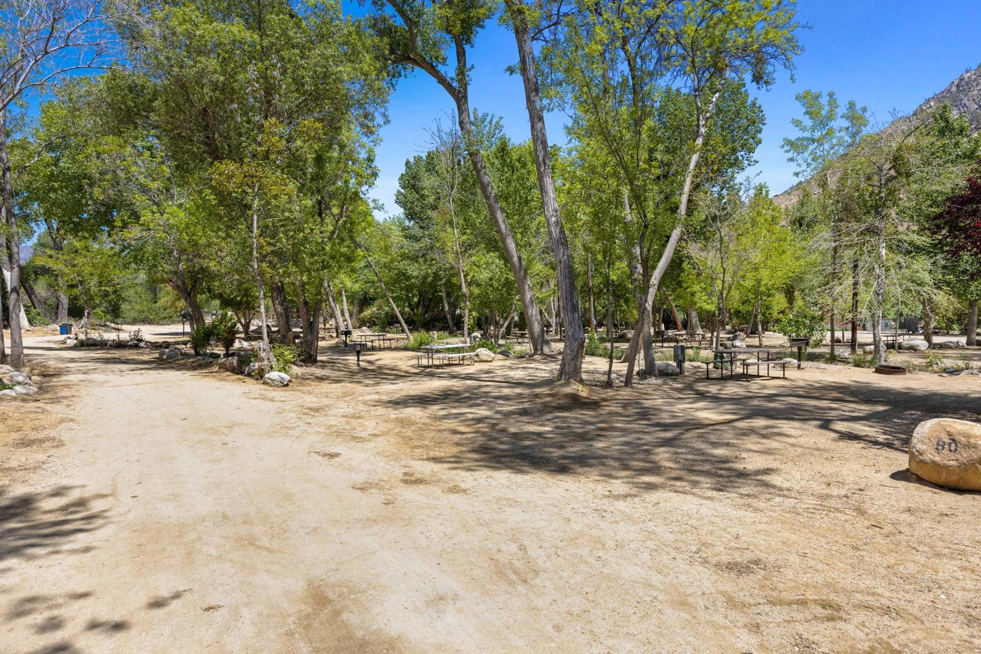 Deluxe Little 2 Min Stroll To Kern River Kernville